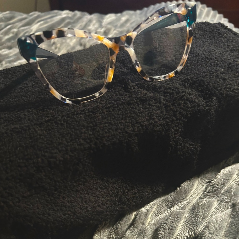 Hunter Green Tortoise Frame